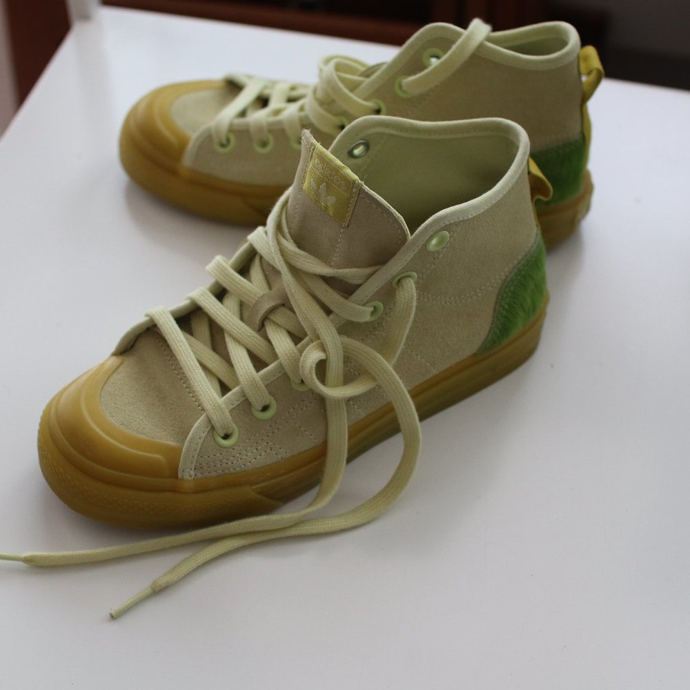 adidas Originals Nizza Hi ponyhair detail trainers in green